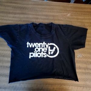 Twenty One Pilots crop tee